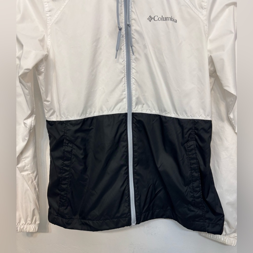 Columbia Black and White Athletic Zip Up Windbreaker Hooded Jacket Womans XS - Picture 3 of 7